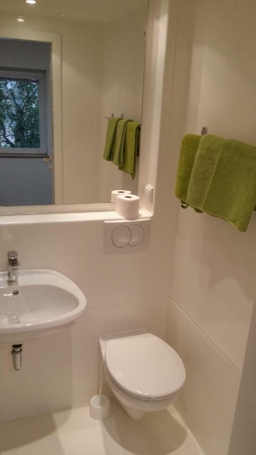 Auberge de jeunesse Delfin à Štúrovo Extérieur photo